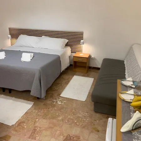 Tanda Гостевой дом *